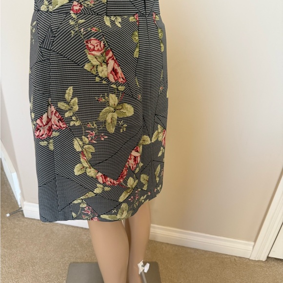 Alexander McQueen Floral Jacquard Skirt - Picture 3 of 10